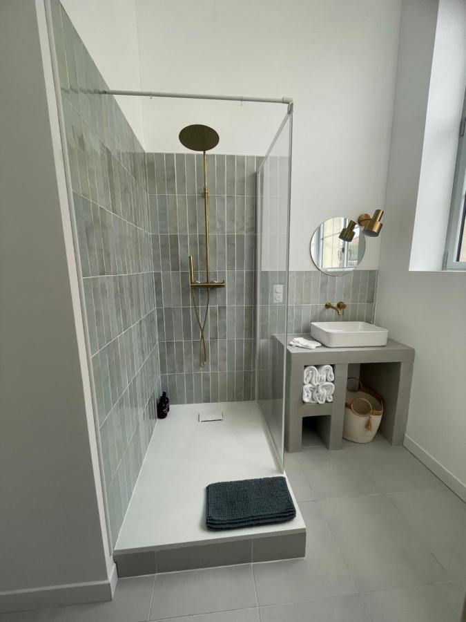 Le Cote Cour Appartement Dole Buitenkant foto