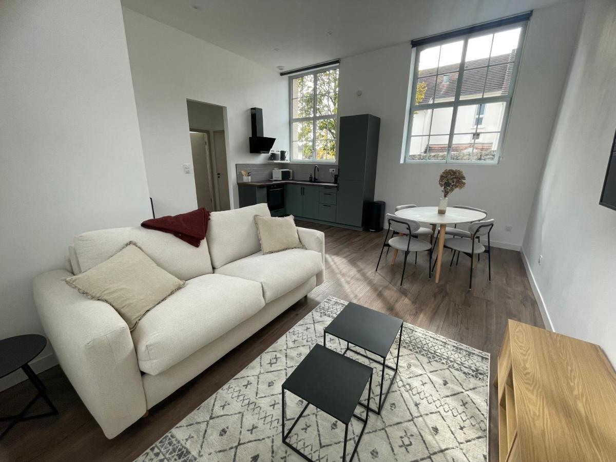 Le Cote Cour Appartement Dole Buitenkant foto
